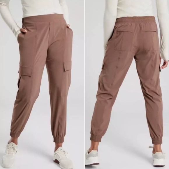 Athleta Chelsea Utility cargo joggers in Mineral Brown - Picture 10 of 10